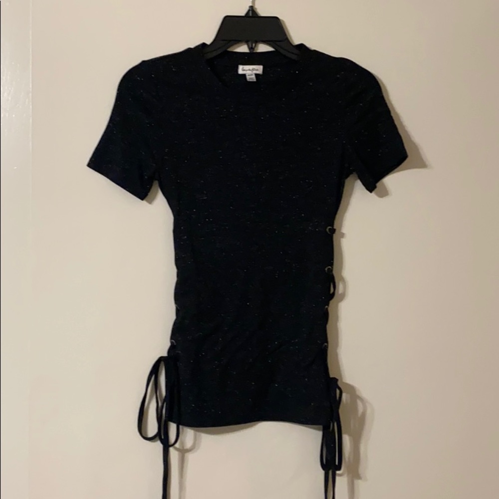 Short sleeve top with lace ties on side